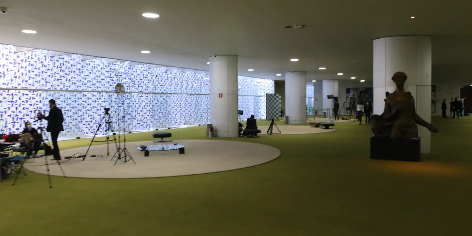 Sindicatos repudiam violência contra jornalista na Câmara 