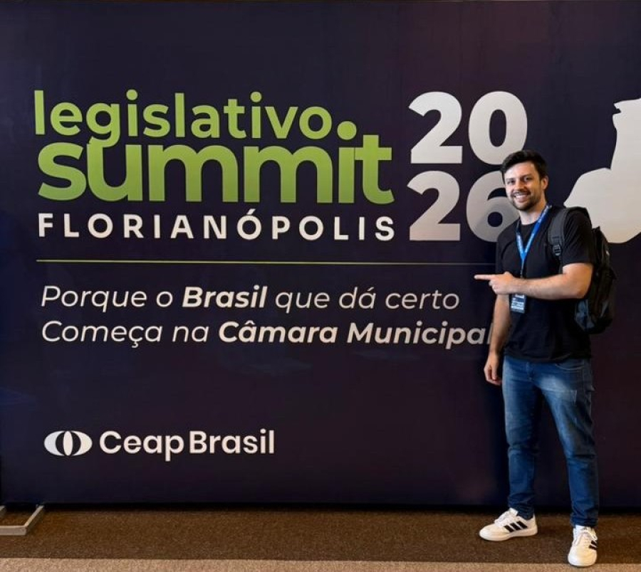 Presidente do Legislativo de Orleans, Murilo Hoffmann, participa do Legislativo Summit 2026