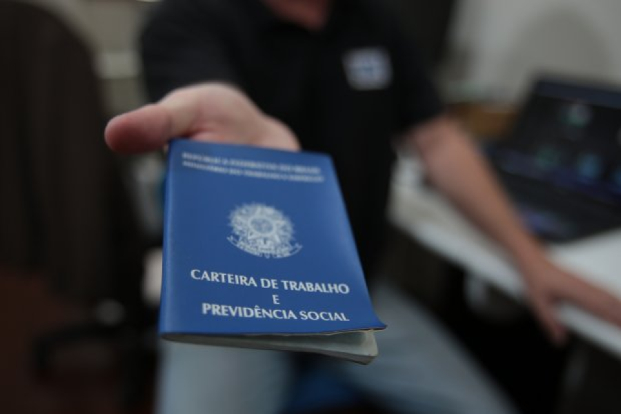 Santa Catarina oferece mais de 8 mil vagas de trabalho pelo Sine