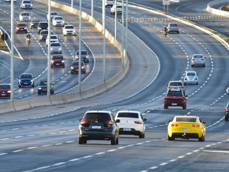 Comissão debate a redução do Imposto sobre Veículos Automotores