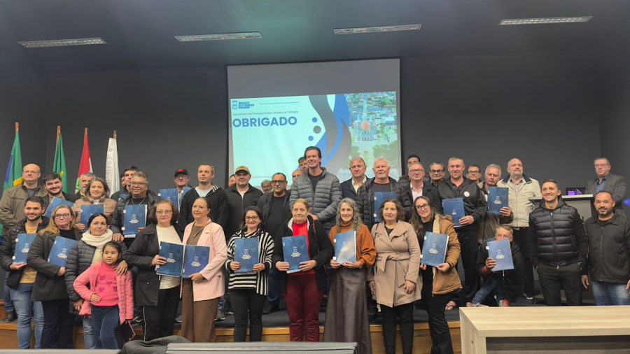 Braço do Norte inicia REURB com entrega de 62 certidões e garante segurança jurídica a famílias do bairro São Cristóvão