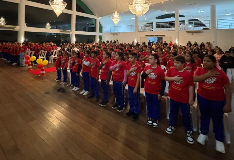 Treze de Maio forma 97 alunos no Programa Bombeiro Mirim