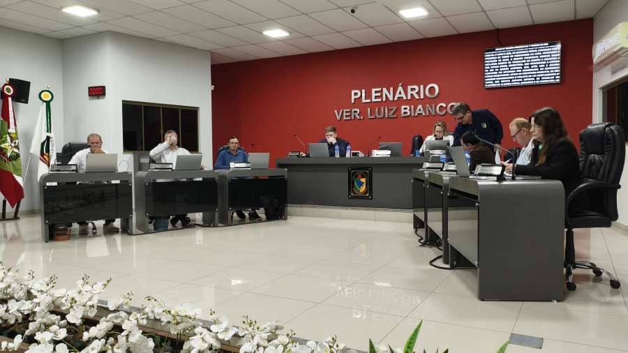 Câmara de São Ludgero aprova requerimento sobre diárias de secretários, recebe novos projetos e divulga nota de repúdio
