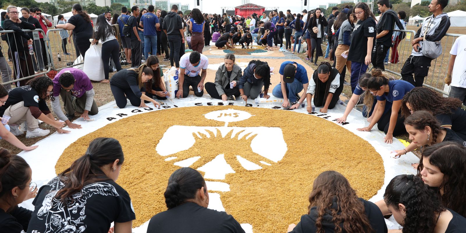 Corpus Christi é feriado ou ponto facultativo? Entenda regras 