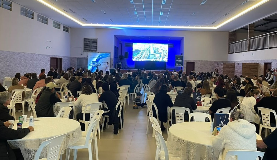 Cegero na Comunidade estreia com casa cheia na Taipa e reúne cerca de 270 pessoas