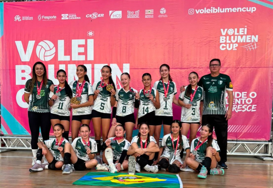 Braço do Norte leva prata no Voleibol Sub‑13 da Blumencup 2026