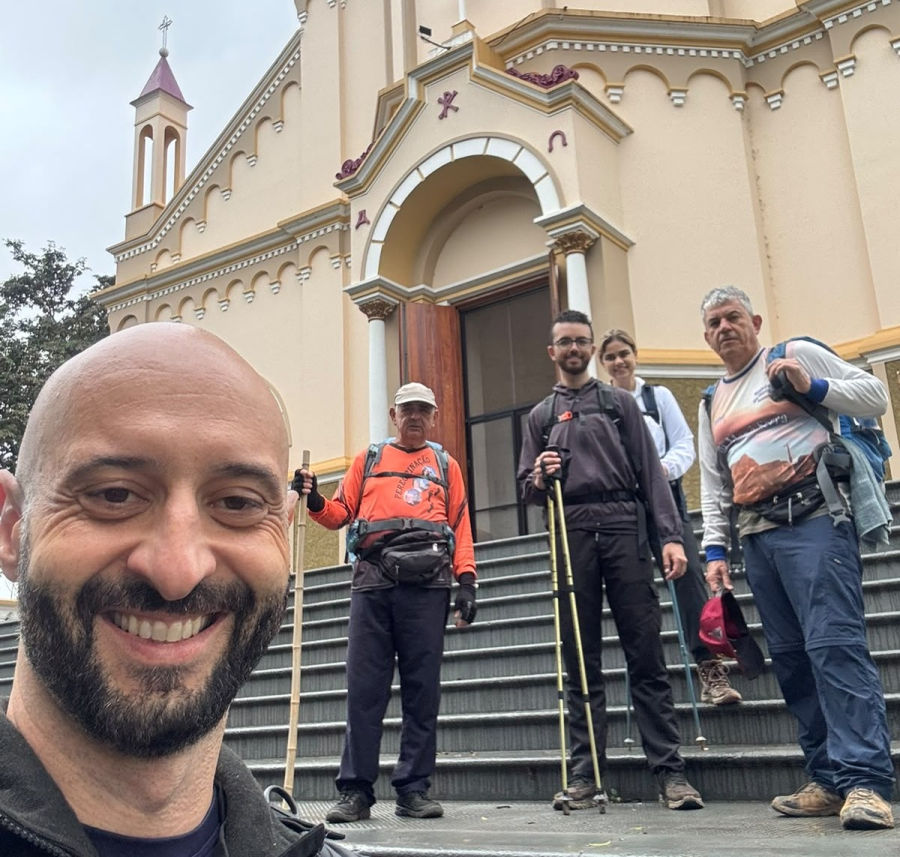 Peregrino de São Ludgero percorre o Caminho da Fé em Minas Gerais