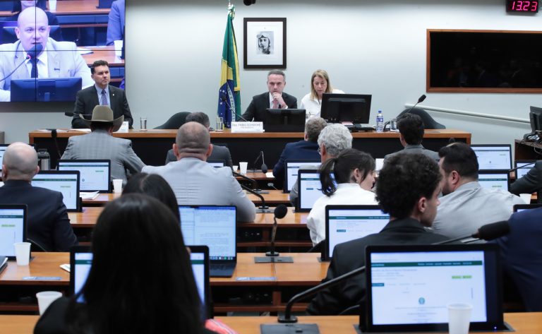 Conselho de Ética analisa pareceres sobre processos por quebra de decoro e ouve testumunhas