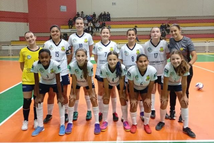 São Ludgero perde para Giantes, mas mantém foco no desenvolvimento do futsal feminino
