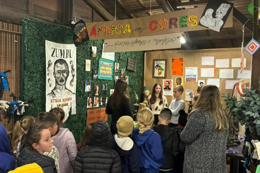 Colégio Unibave realiza 3ª Mostra Pedagógica com apresentação de projetos multidisciplinares