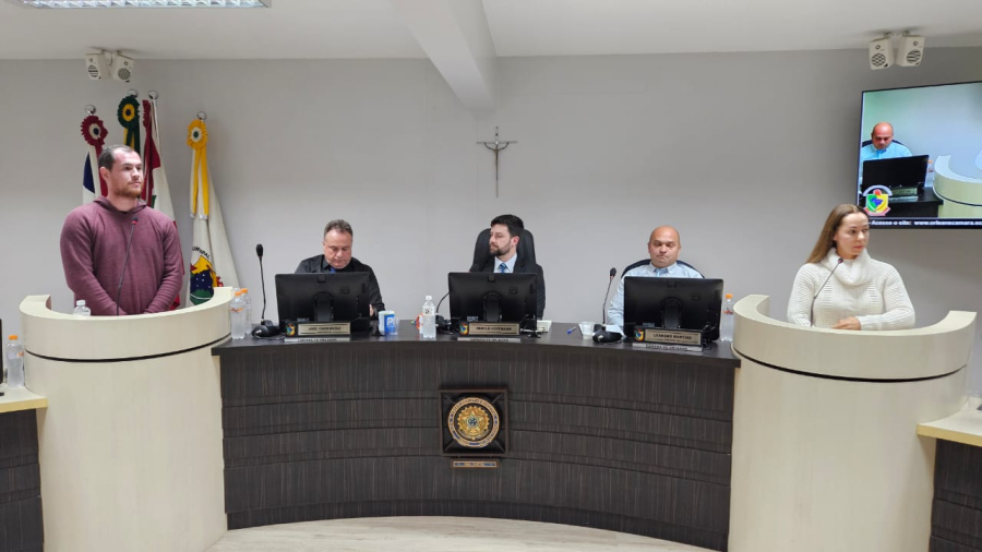 Câmara de Vereadores de Orleans Discute Esporotricose Felina e Aprova Medidas de Transparência e Mobilidade Urbana
