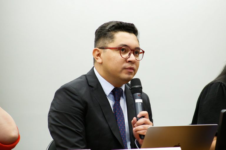 Comissão recebe ministro dos Povos Indígenas para apresentar planejamento da pasta