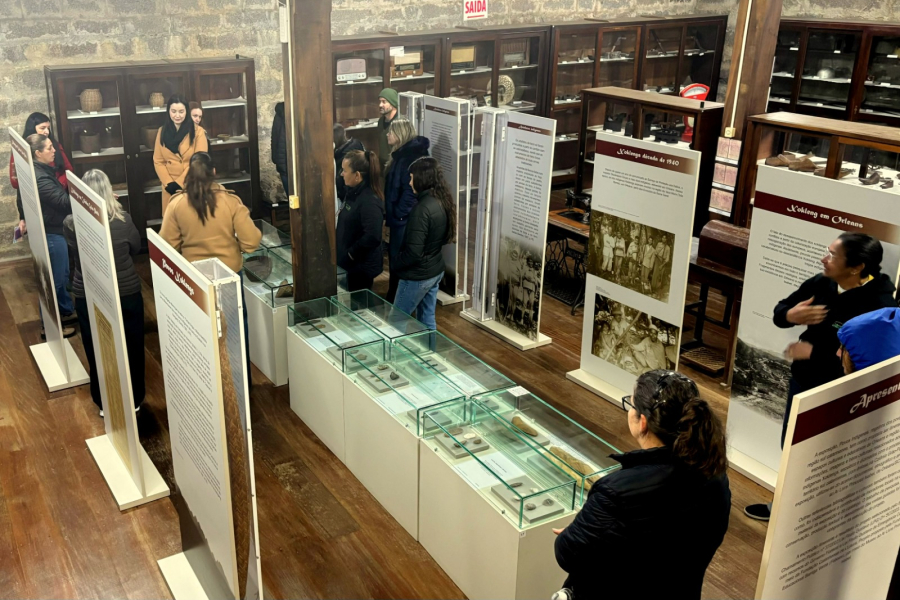 Projeto de Integração Cultural promove visita guiada ao Museu ao Ar Livre e ao Paredão de Escultura