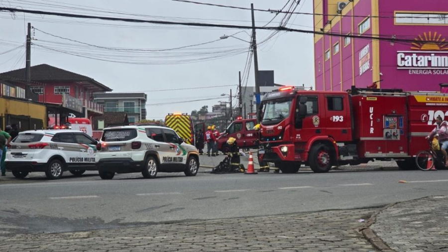 Homem morre carbonizado após invadir e incendiar restaurante em Joinville