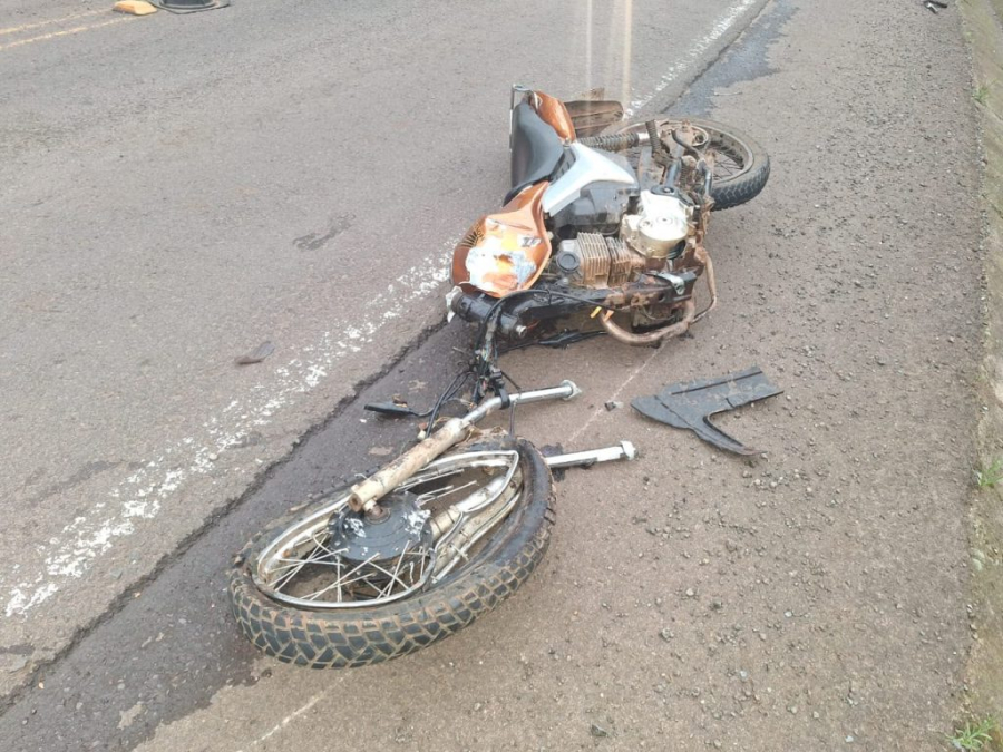 Motociclista morre após colisão frontal com carro na SC-161, em Romelândia