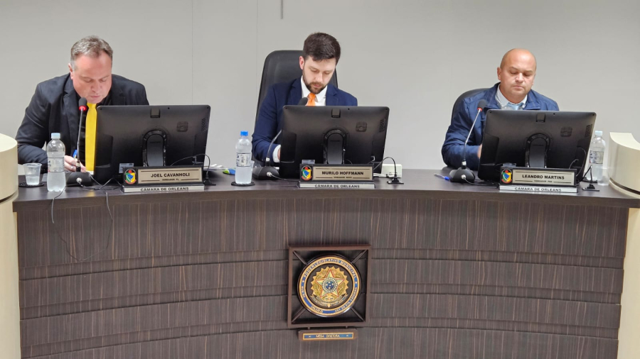 Câmara de Vereadores de Orleans Aprova Denominação de Via Pública e Emite Moção de Repúdio