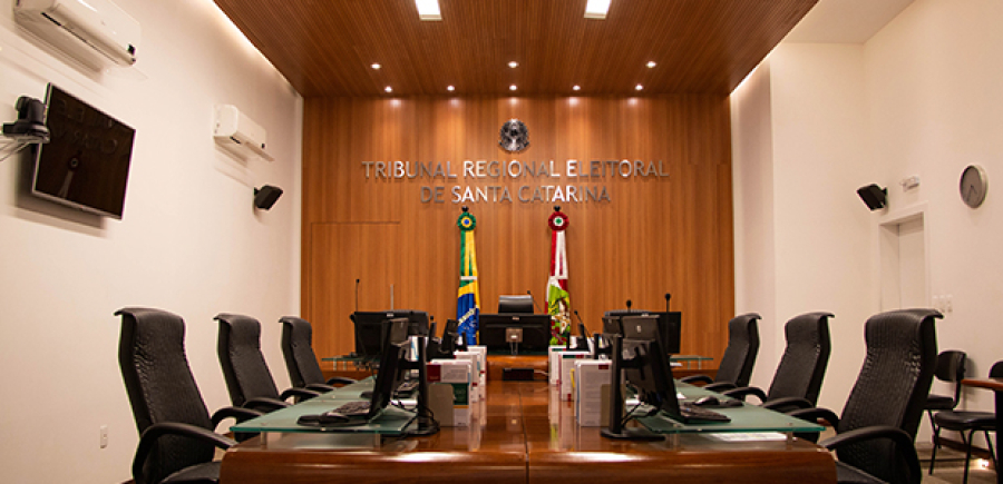 TRE-SC realiza reunião com forças de segurança para organizar atuação nas Eleições 2026