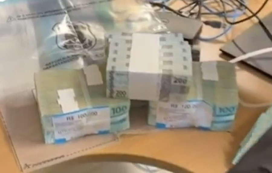 Polícia Federal apreende R$ 500 mil com Marcos Vieira, candidato do PSDB