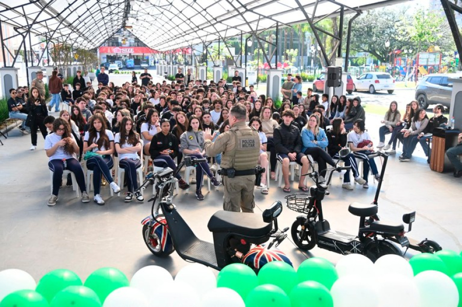 São Ludgero reúne mais de 600 alunos em ação sobre segurança no trânsito