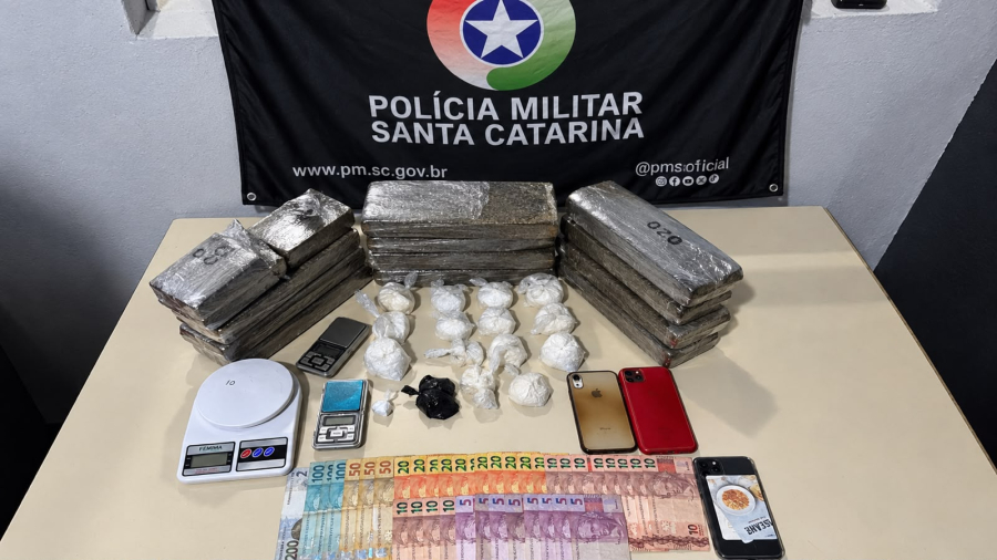 Dois homens são presos por suspeita de tráfico de drogas em Braço do Norte