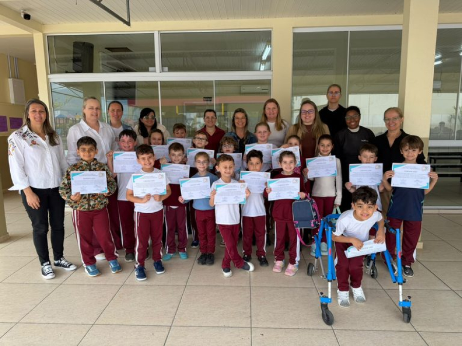 São Ludgero homenageia estudantes com destaque no 2º trimestre
