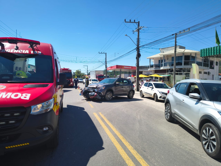 Acidente na Rodovia Roberto Brunato deixa duas vítimas com ferimentos