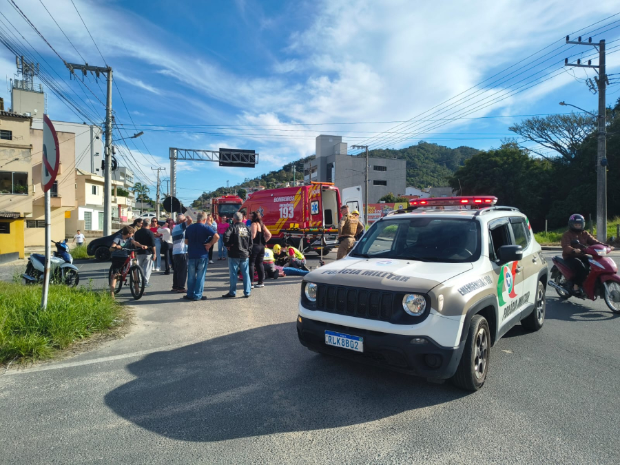 Motociclista é socorrida após acidente na SC‑370, em São Martinho