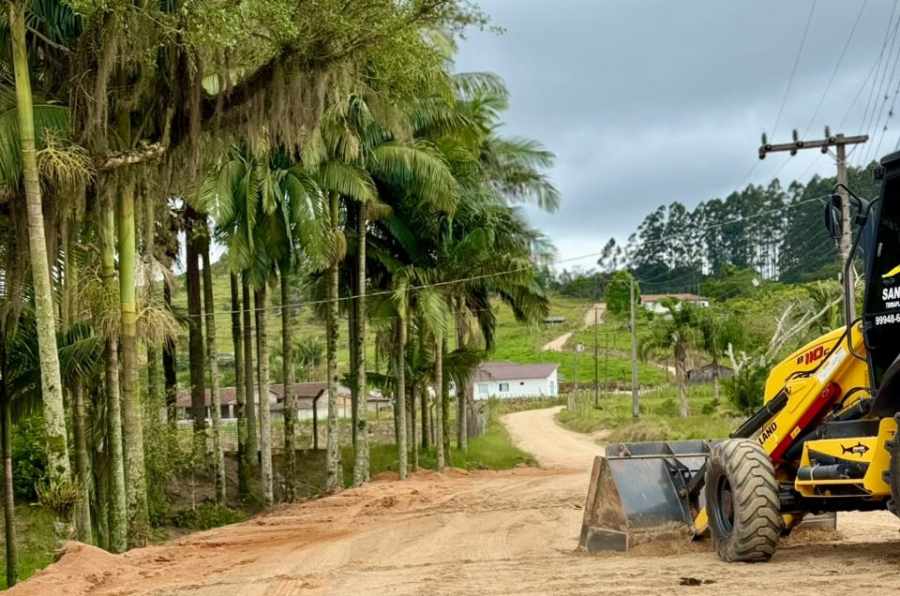 Prefeitura de São Ludgero atende reivindicação histórica e executa obras de infraestrutura no Caminho Vô Chico, no Bom Retiro