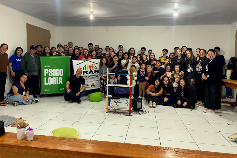 Projeto Cinema na Comunidade do Unibave promove lazer e integração em Lauro Müller