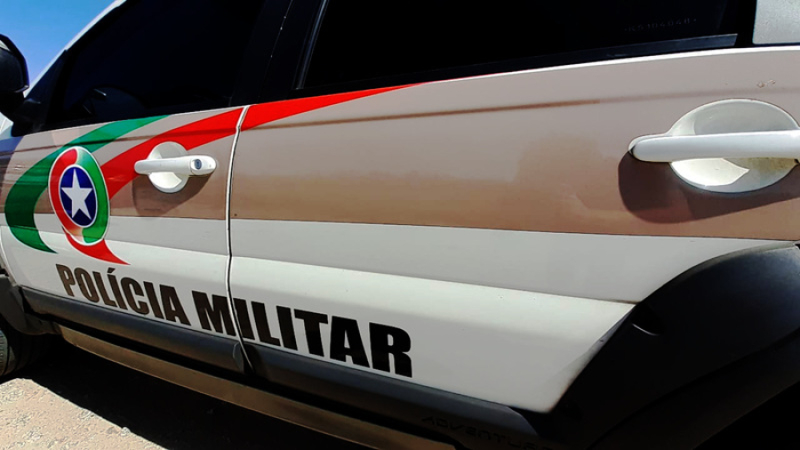 Veículo furtado no Rio Grande do Sul é recuperado pela Polícia Militar em Sangão