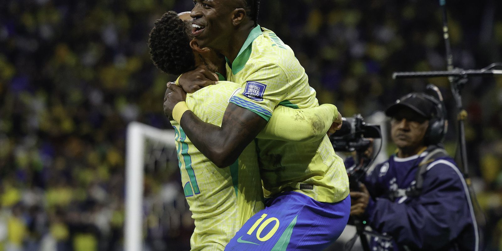 Brasil vence o Paraguai e garante vaga na Copa do Mundo