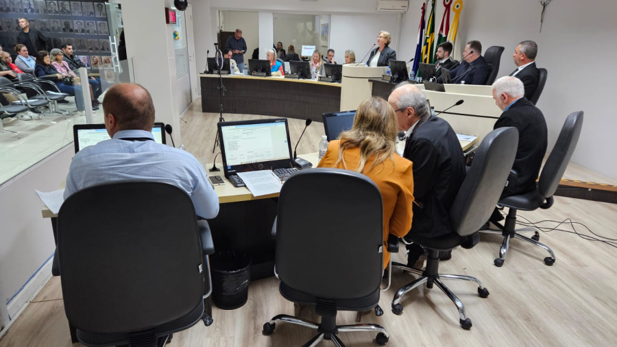 Câmara de Vereadores de Orleans realiza sessão marcada por pautas sociais, ambientais e comunitárias