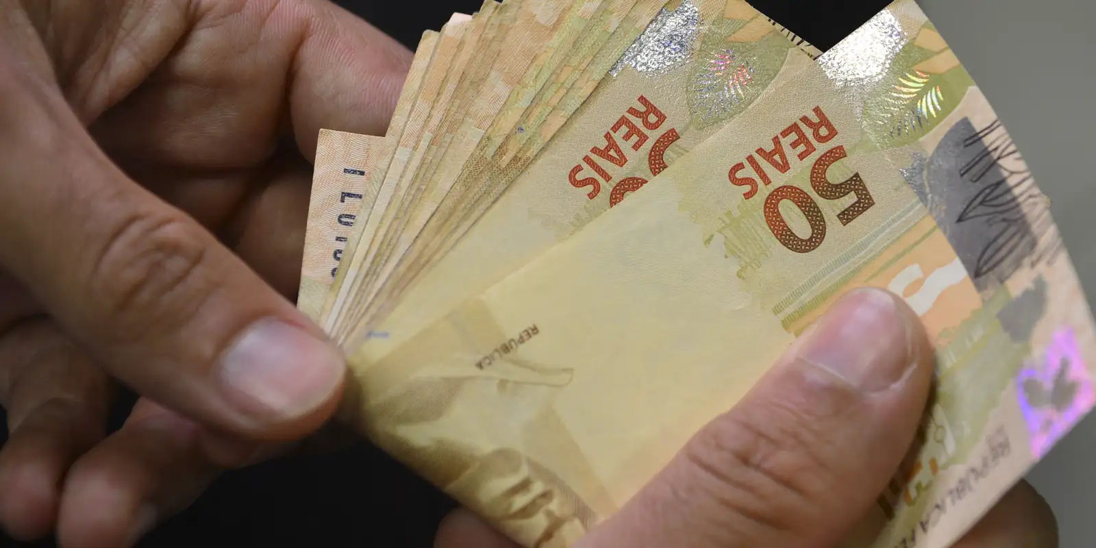 É falso que novo cadastro vai aumentar imposto de aluguel, diz governo