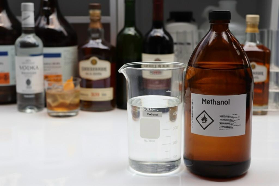 Procon/SC alerta sobre risco de bebidas alcoólicas falsificadas com metanol