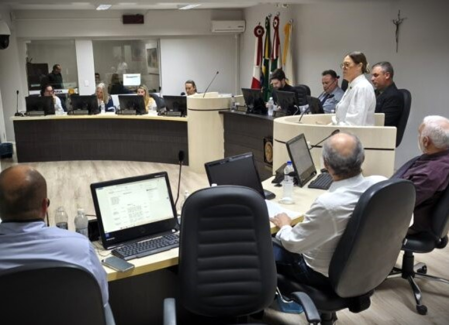 Suplente de Vereador só assumirá cadeira em caso de licença do titular por mais de 120 dias